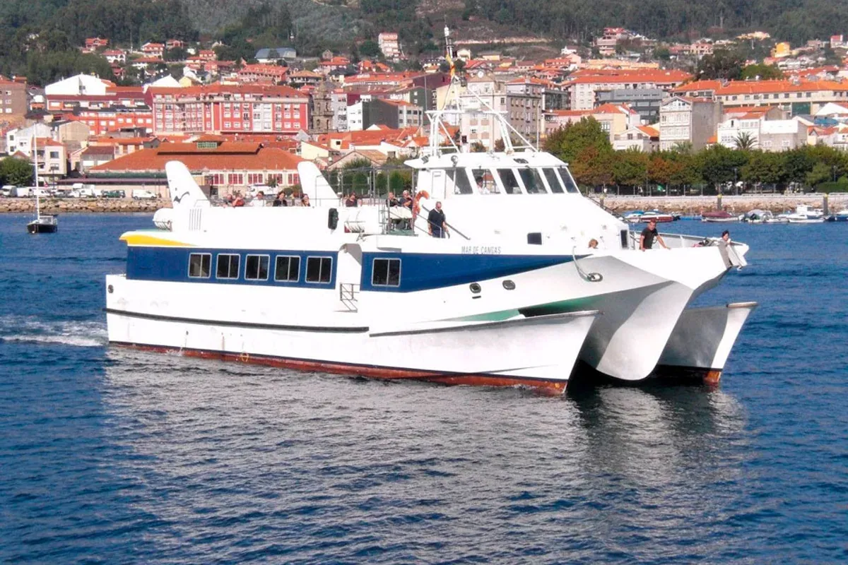 Catamarán Mar de Cangas en la línea Cangas-Vigo